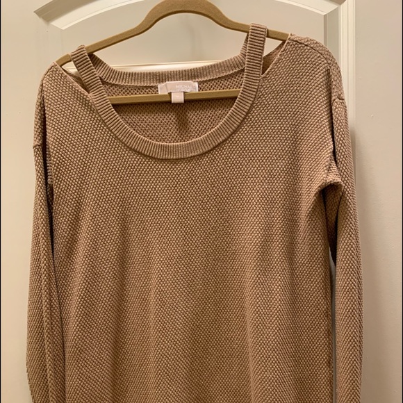 SALE! 3 for $15 MICHAEL Michael Kors sparkly gold sweater - Picture 2 of 5